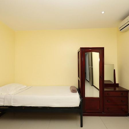 Tropical Plaza Apt Nadi Esterno foto
