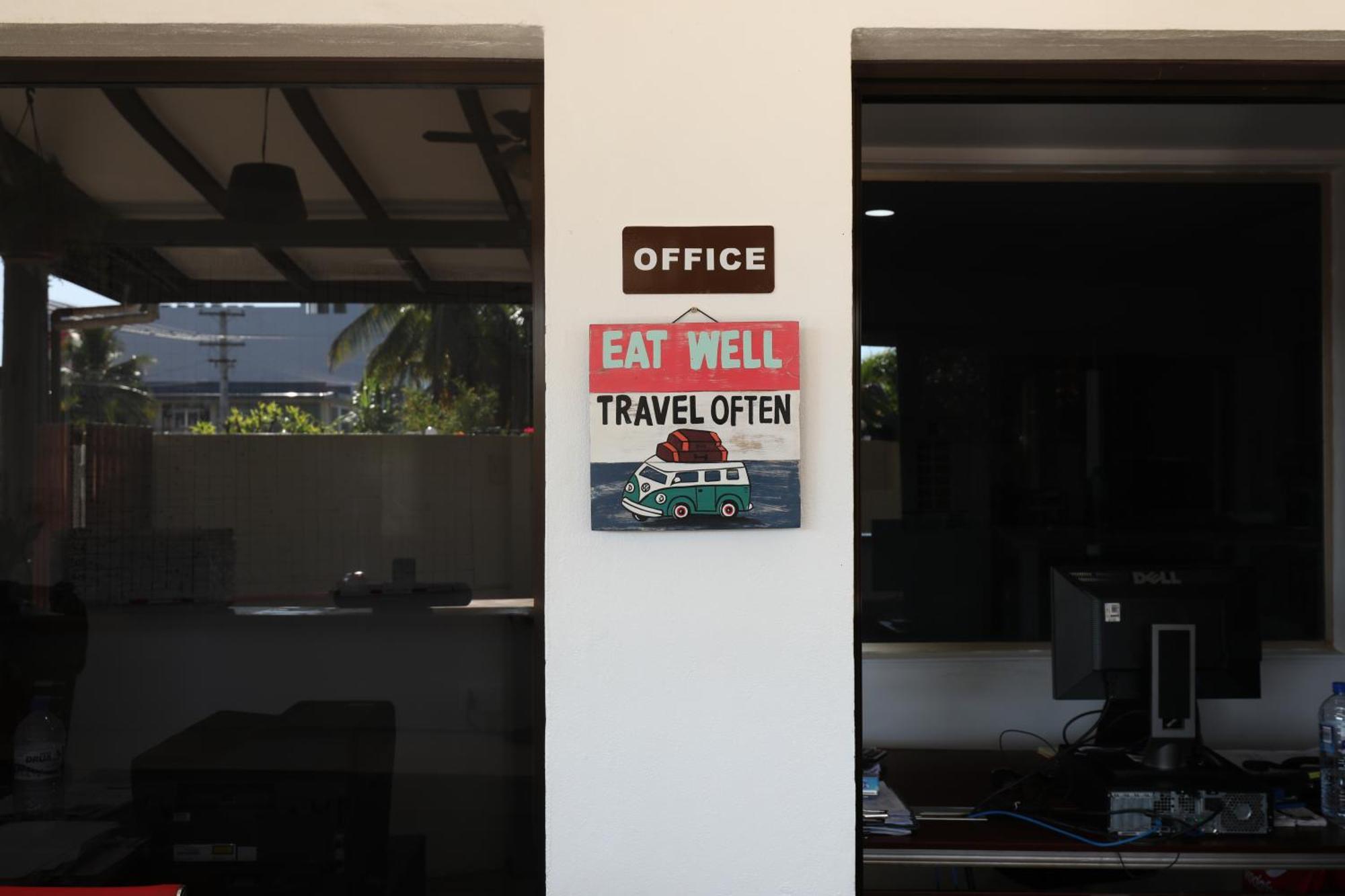 Tropical Plaza Apt Nadi Esterno foto